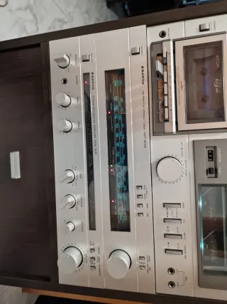 Equipo de música Sanyo DCA 3510