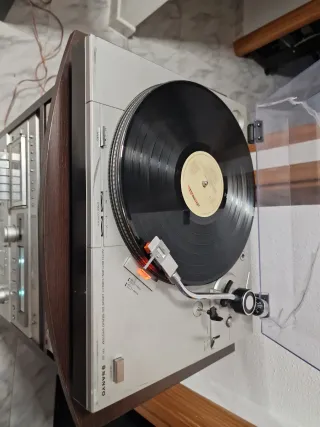 Equipo de música Sanyo DCA 3510