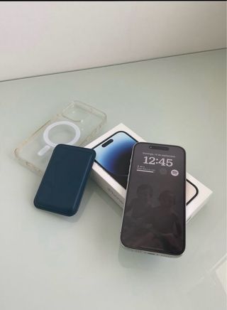 iPhone 14 Pro 256GB Plata y fundas