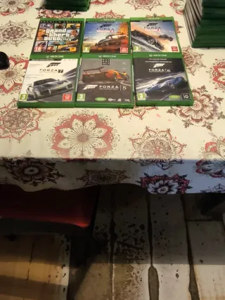 Lote Giochi Xbox One: Forza e GTA V