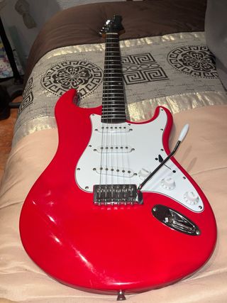 Stratocaster roja en perfecto estado