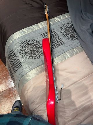 Stratocaster roja en perfecto estado