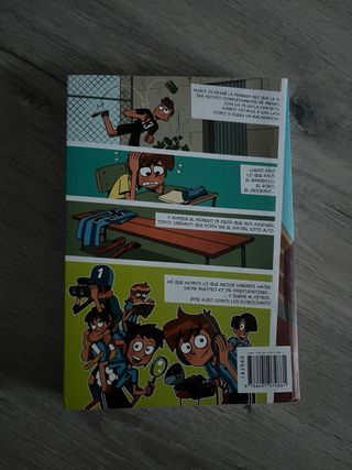 Libros 5 y 13 Los futbolísimos