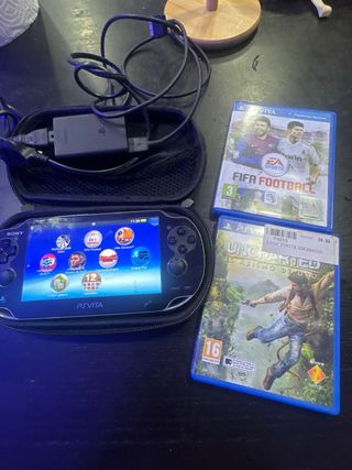 Sony PS Vita Nera + Giochi