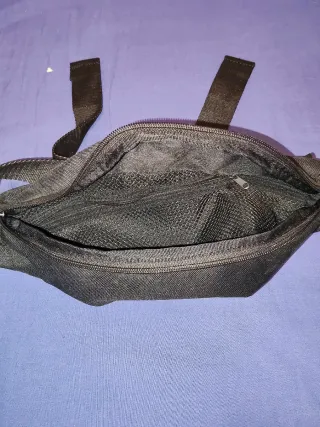 Riñonera Nike Negra