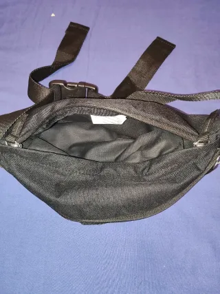 Riñonera Nike Negra