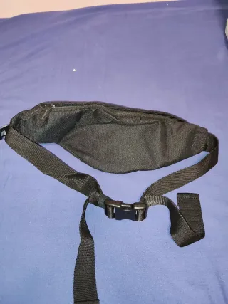 Riñonera Nike Negra