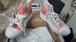 Converse Chuck Taylor Tie Dye Hi Top