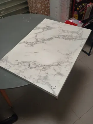 Encimera de cocina efecto mármol retal de 63.5x45