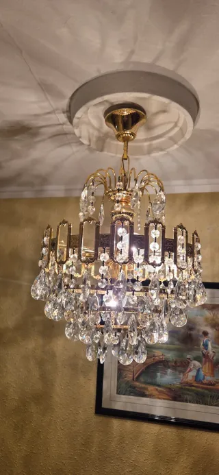 Lámpara antigua de cristal y metal dorado