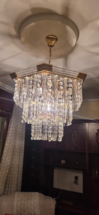 Lámpara antigua de cristal y metal dorado