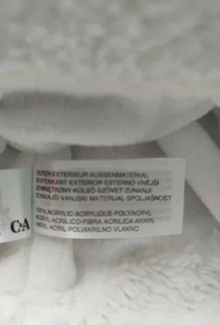 Gorro invierno C&A Mickey 24-36 meses