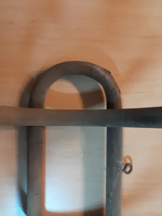 Perchero de madera antiguo