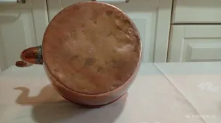 Tetera de latón antigua