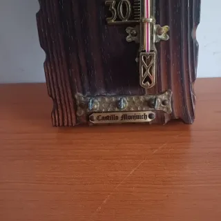 Termómetro vintage de madera