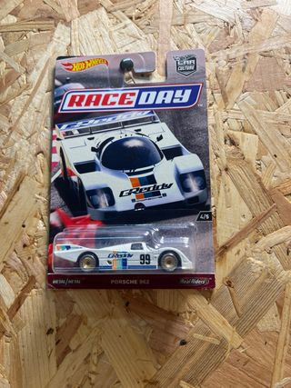 Hot Wheels Premium Porsche 962 Race Day