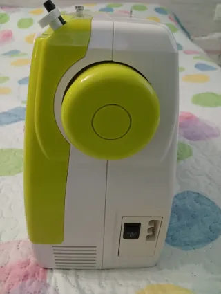 Maquina de coser Pedal y adaptador para la máquina