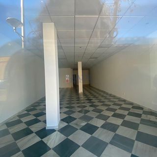 Local comercial en venta en Valdepeñas