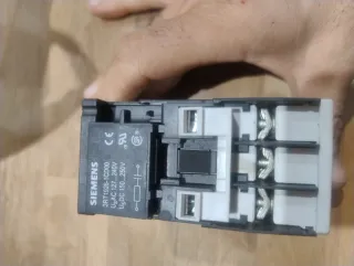 Contattore IEC 60 947 VDE 0660 40A