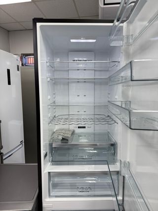 Nevera 2m x 60cm y Lavadora Secadora 10+6kg nuevas