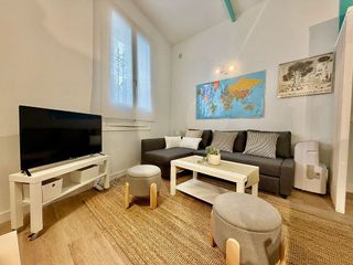 Piso en alquiler en Almagro en Madrid