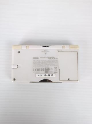 Nintendo DS Lite Bianca Bundle Nintendogs
