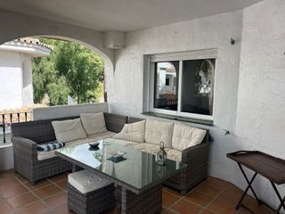 Piso en alquiler en Los Naranjos - Las Brisas en Marbella