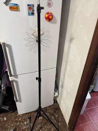 Trípode altura max 1,60 cm para teléfono y cámara