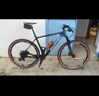 Bicicleta de Montaña Berria Carbono