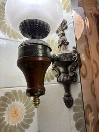 2 Lámparas de Pared Antiguas