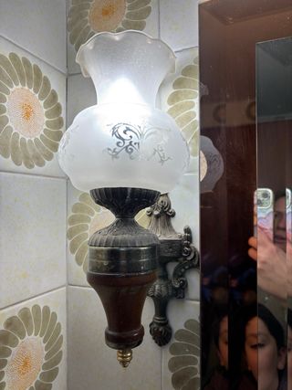 2 Lámparas de Pared Antiguas