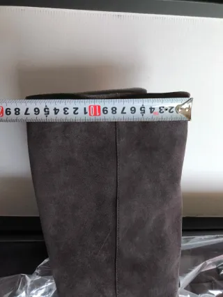 Botas altas piel auténtica de ante gris