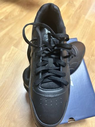 Zapatillas Reebok Negras Talla 41 nuevas