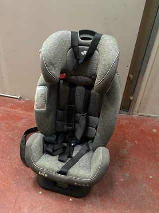 Seggiolino auto Joie grigio