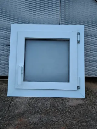 Ventana aluminio oscilobatiente doble vidrio