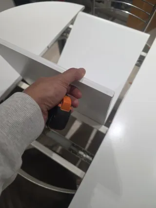 Mesa de cocina redonda y 4 sillas