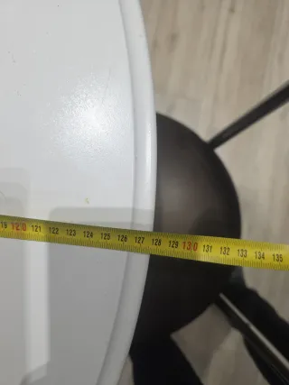 Mesa de cocina redonda y 4 sillas