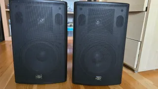 Amplificador Harman Kardon HK6500 y altavoces.