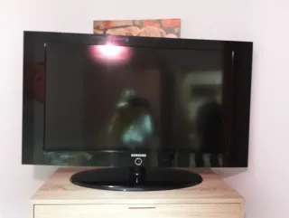Televisor Samsung Negro no tiene tdt