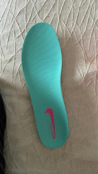 Botas de fútbol Nike Tacos Talla 40 Nuevas