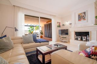 Piso en venta en Los Naranjos - Las Brisas en Marbella