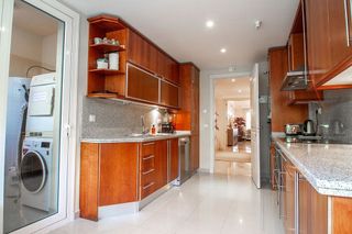 Piso en venta en Los Naranjos - Las Brisas en Marbella