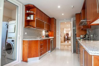 Piso en venta en Los Naranjos en Marbella