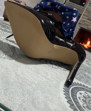 Zapatos tacón aguja negros charol