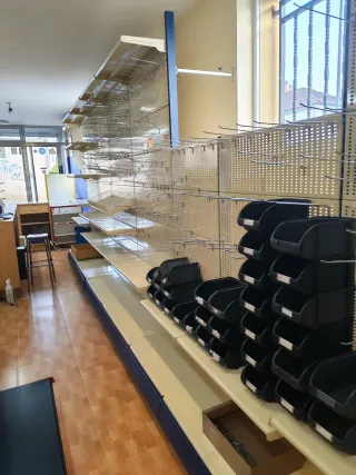 Estanterías y góndolas metálicas