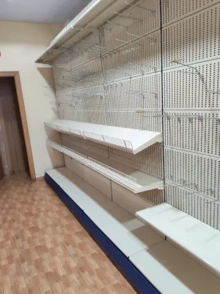 Estanterías y góndolas metálicas