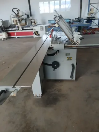 Sierra de mesa para madera