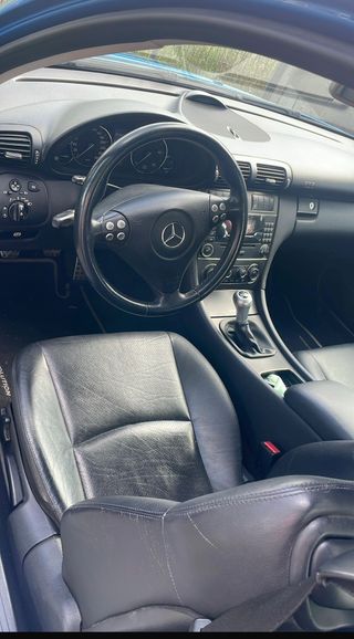 Mercedes-Benz Clase C 2004