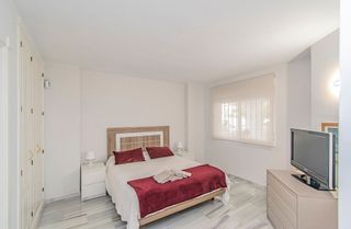 Piso en venta en Los Naranjos - Las Brisas en Marbella