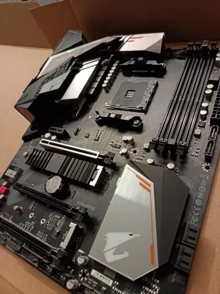 Placa Base Gigabyte B450 AORUS PRO